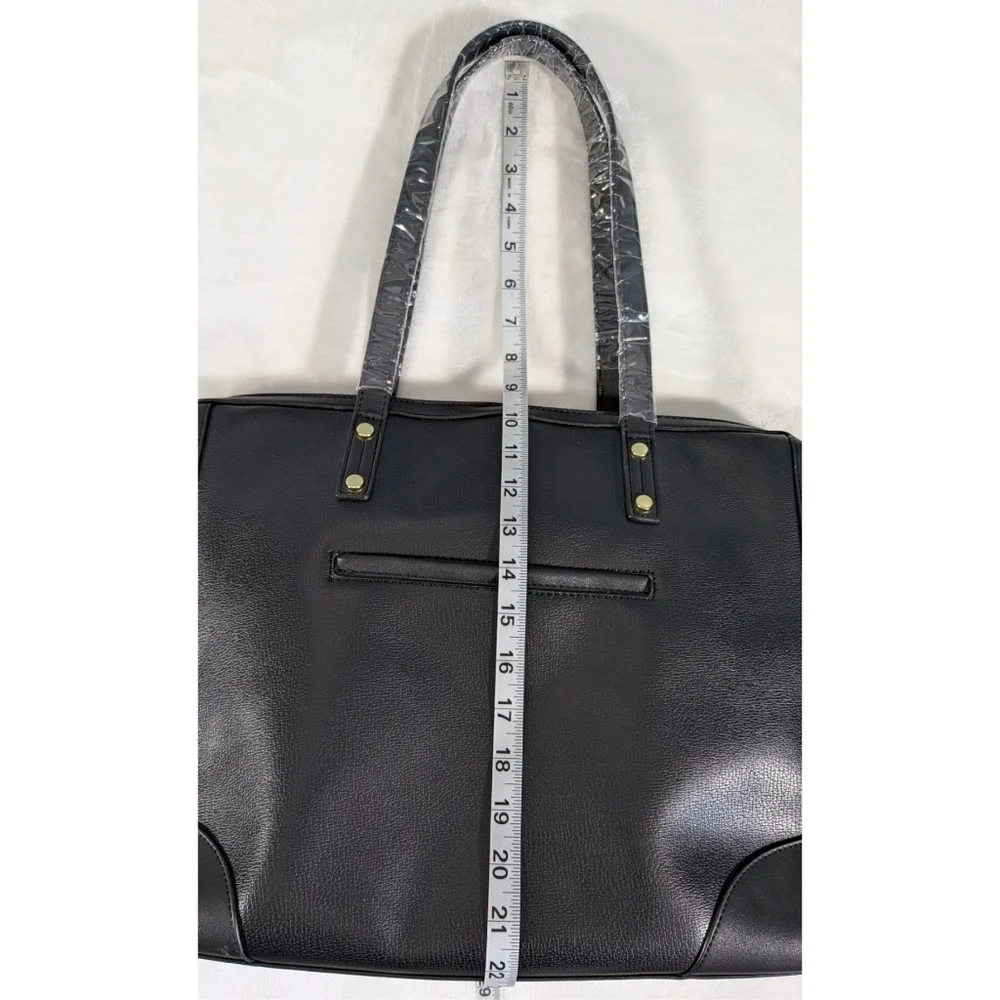 2017 A New Day Chic Laptop Shoulder Bag In Black
